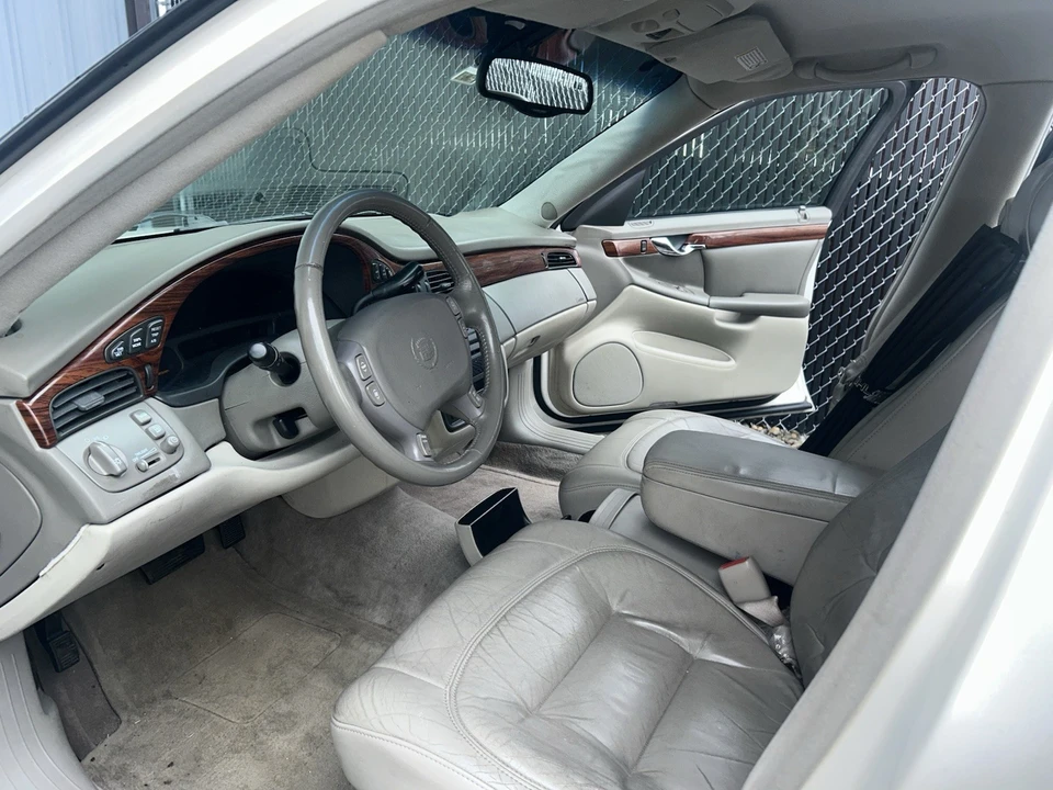 2000 Cadillac DeVille 8th Gen - Image 7 of 19