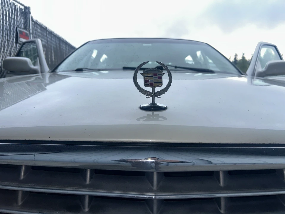 2000 Cadillac DeVille 8th Gen - Image 16 of 19