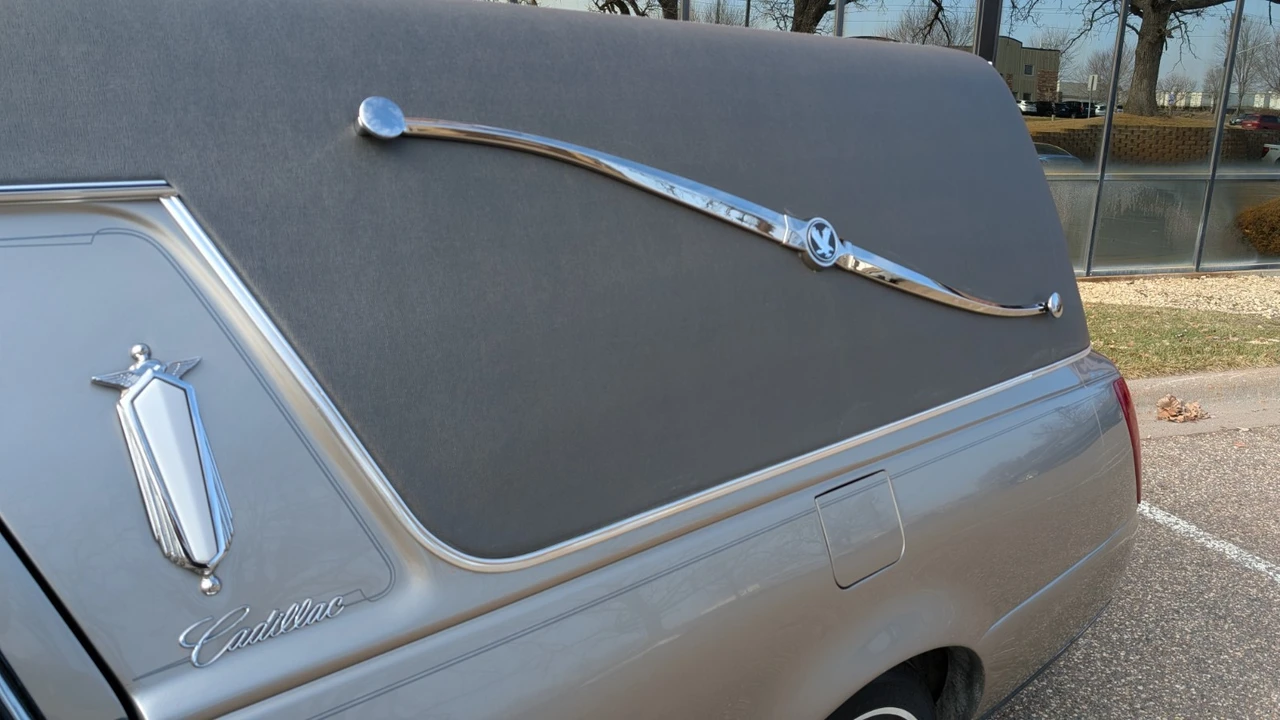2000 Cadillac DeVille 7th Gen - Image 19 of 19