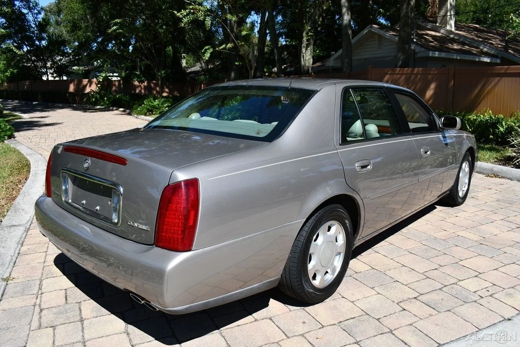 2000 Cadillac DeVille 8th Gen - Image 13 of 21