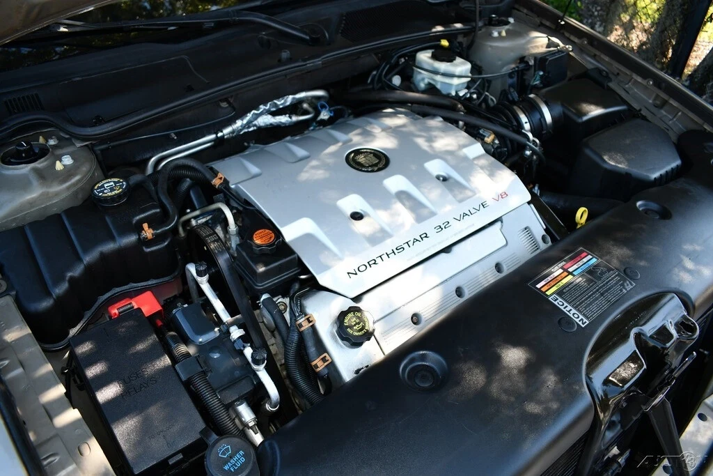 2000 Cadillac DeVille 8th Gen - Image 10 of 21