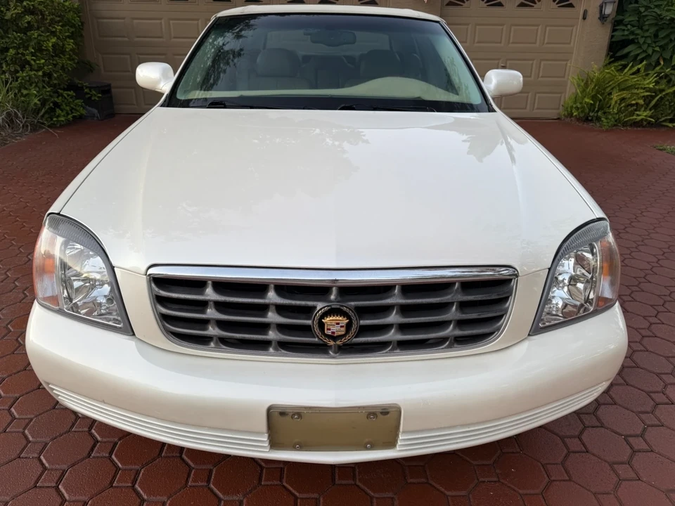 2000 Cadillac DeVille 8th Gen - Image 10 of 21