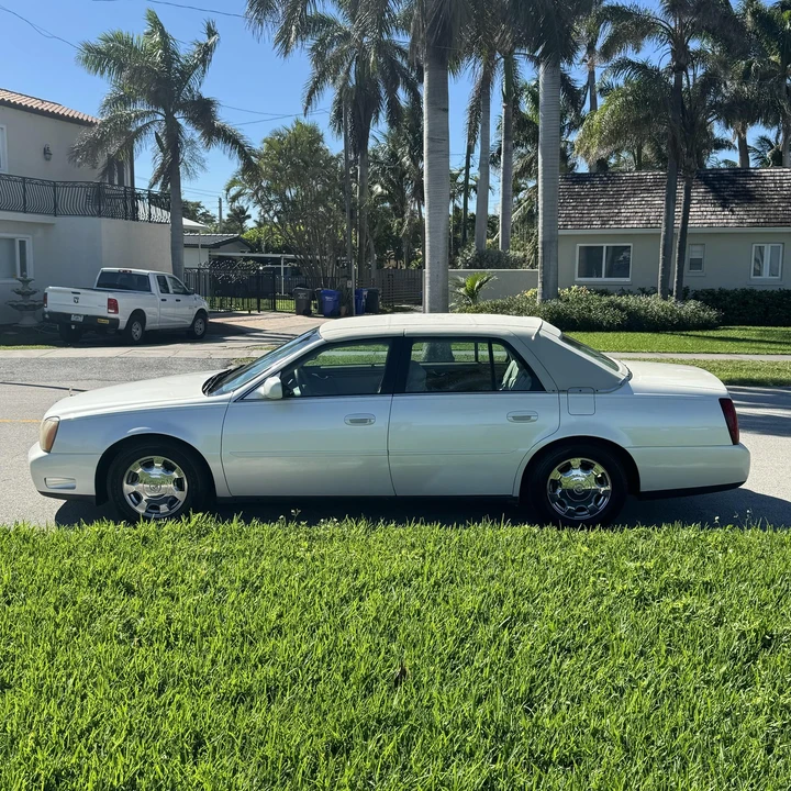 2000 Cadillac DeVille 8th Gen - Image 7 of 12