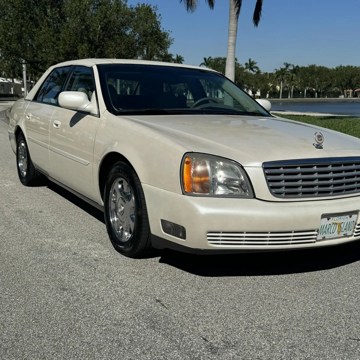 2000 Cadillac DeVille 8th Gen - Image 3 of 12