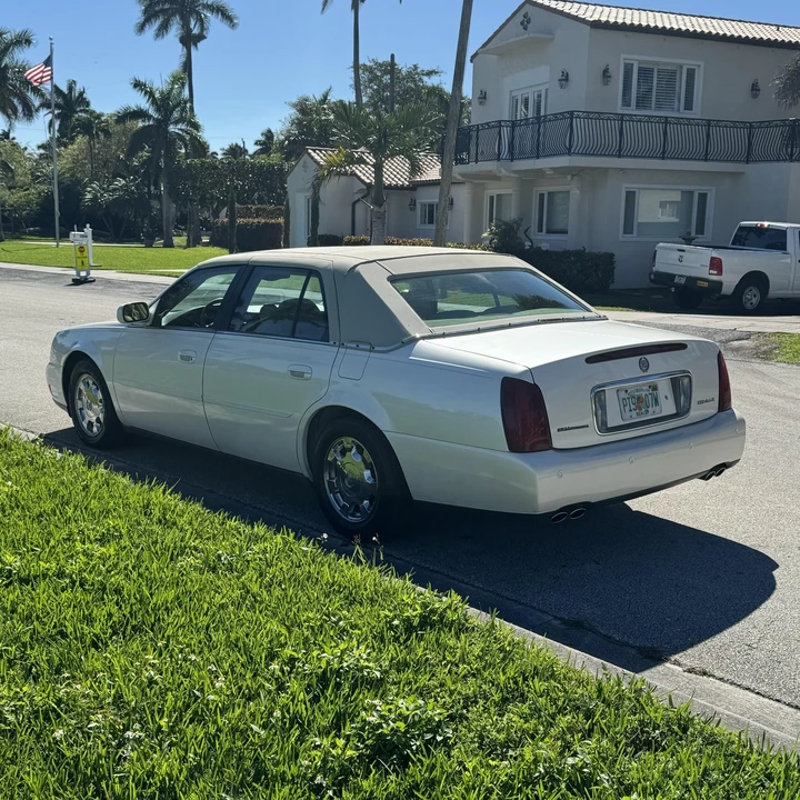 2000 Cadillac DeVille 8th Gen - Image 8 of 12