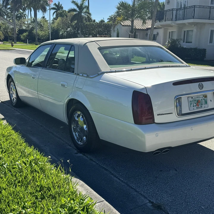 2000 Cadillac DeVille 8th Gen - Image 9 of 12