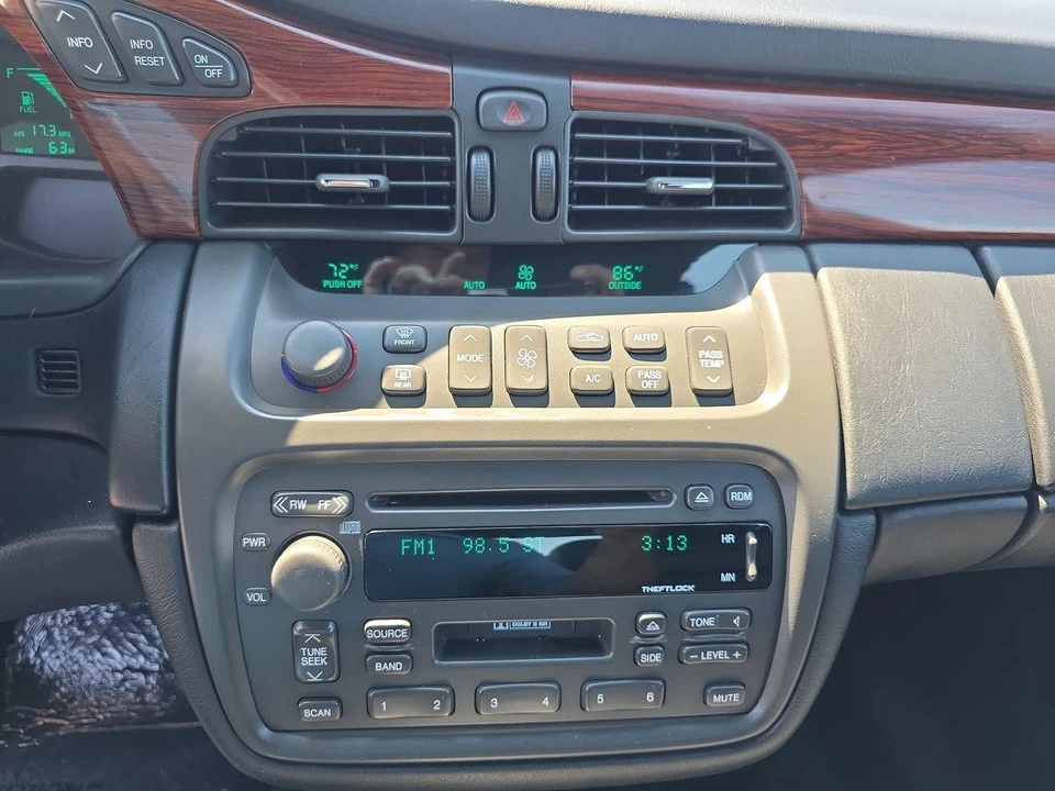 2000 Cadillac DeVille 8th Gen - Image 9 of 31