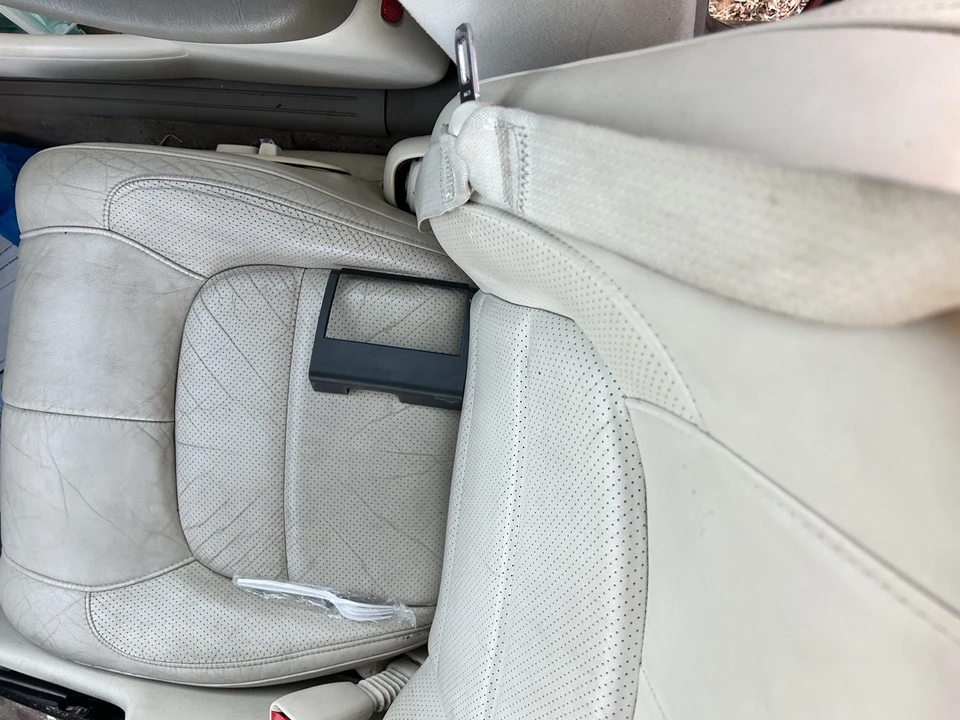 2000 Cadillac DeVille 8th Gen - Image 8 of 10