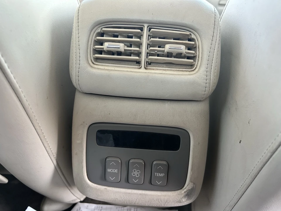 2000 Cadillac DeVille 8th Gen - Image 9 of 10