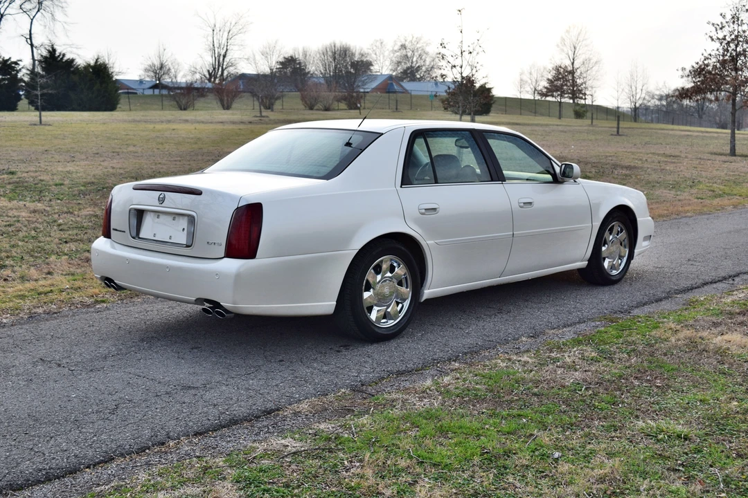 2000 Cadillac DeVille 8th Gen - Image 8 of 31