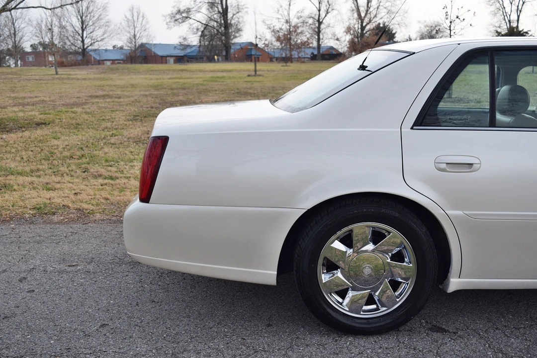 2000 Cadillac DeVille 8th Gen - Image 18 of 31