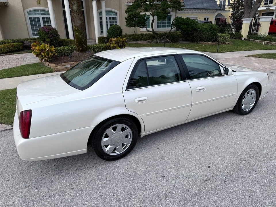 2000 Cadillac DeVille 8th Gen - Image 3 of 21