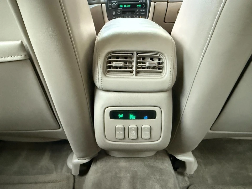 2000 Cadillac DeVille 8th Gen - Image 19 of 21