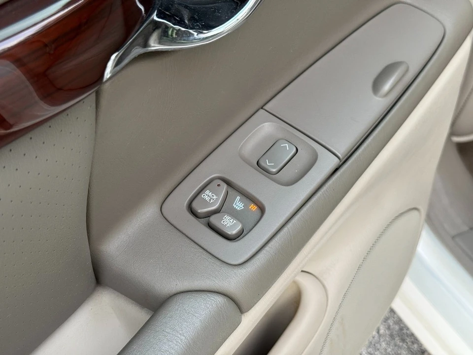 2000 Cadillac DeVille 8th Gen - Image 18 of 21