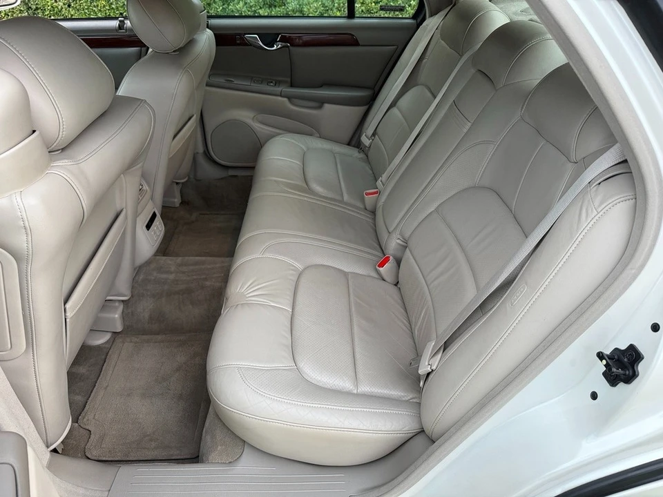 2000 Cadillac DeVille 8th Gen - Image 17 of 21