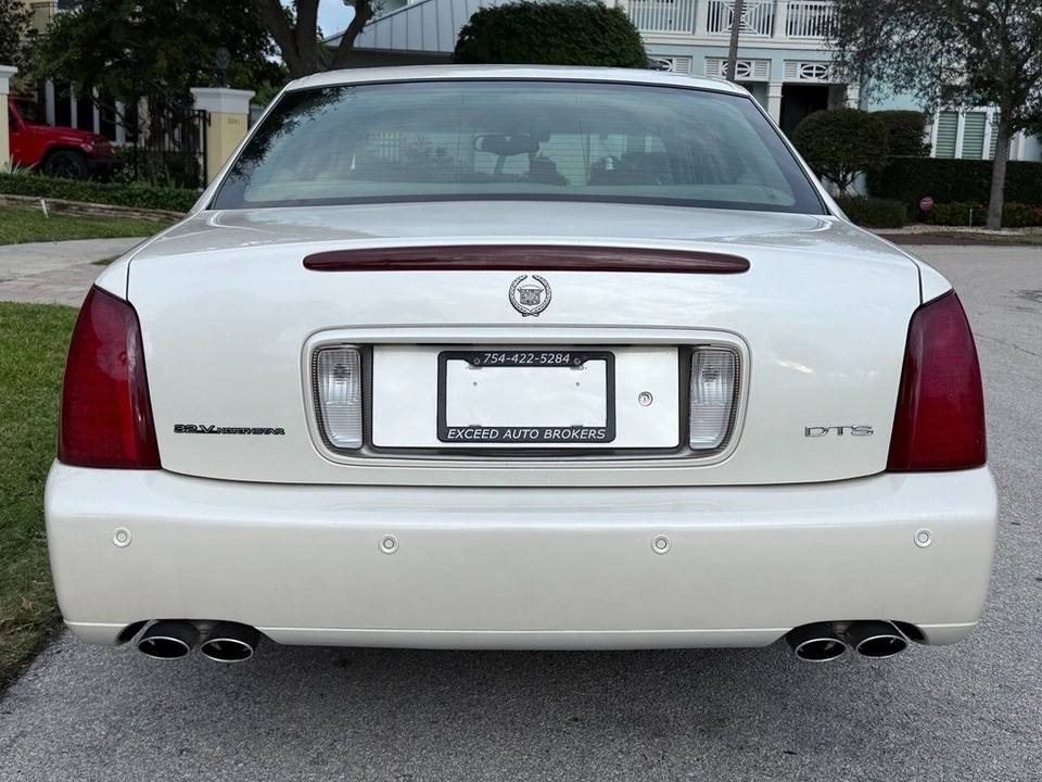 2000 Cadillac DeVille 8th Gen - Image 5 of 21