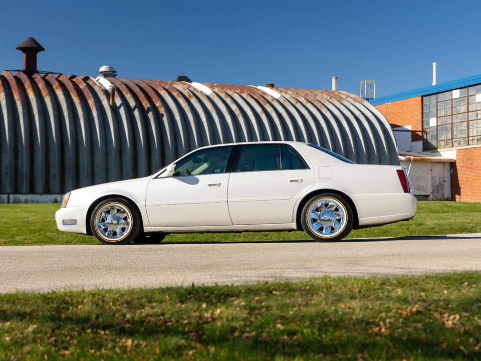 2000 Cadillac DeVille 8th Gen - Image 19 of 21