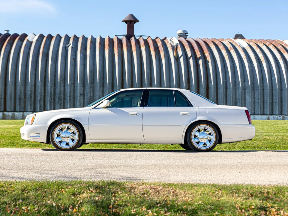 2000 Cadillac DeVille 8th Gen - Image 14 of 21