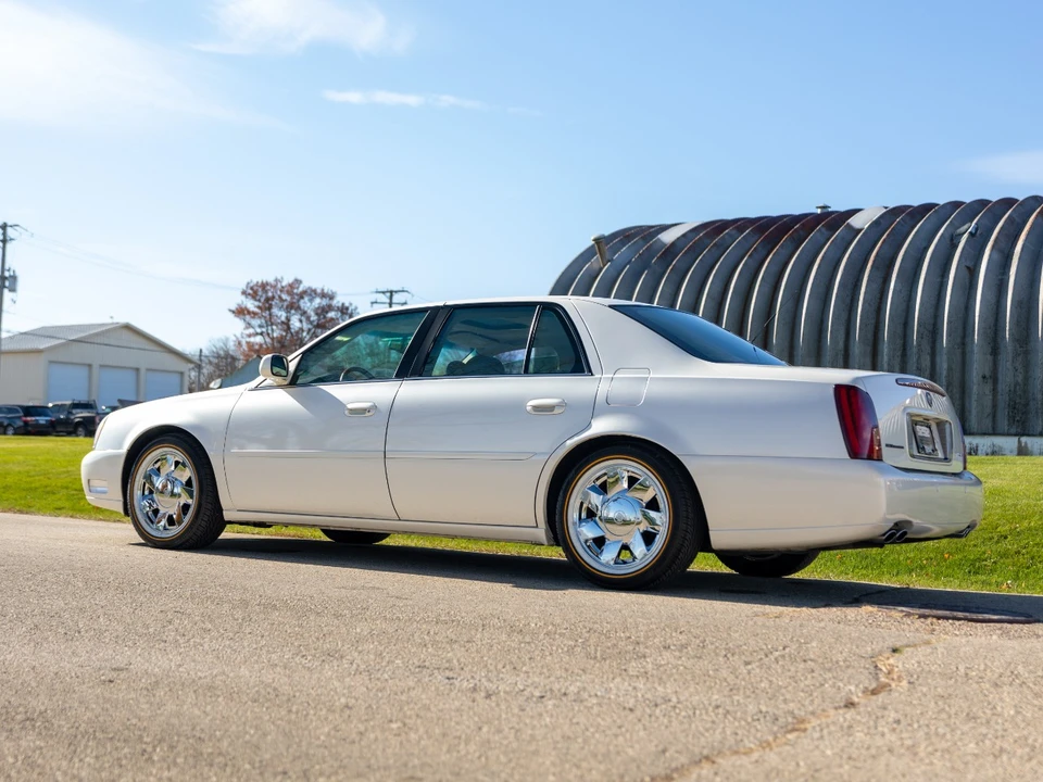 2000 Cadillac DeVille 8th Gen - Image 13 of 21