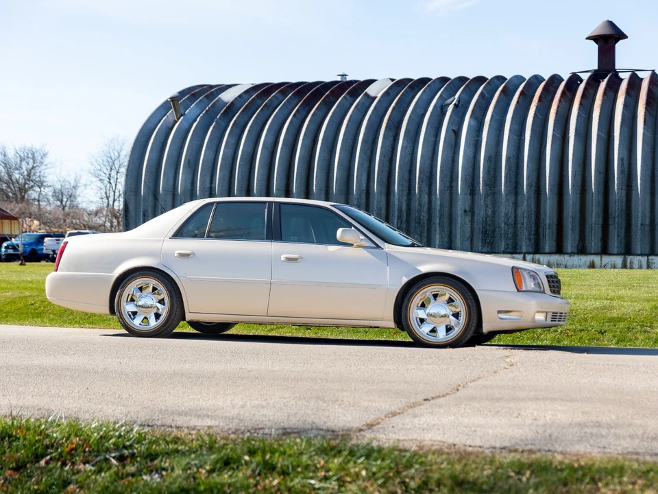 2000 Cadillac DeVille 8th Gen - Image 7 of 21