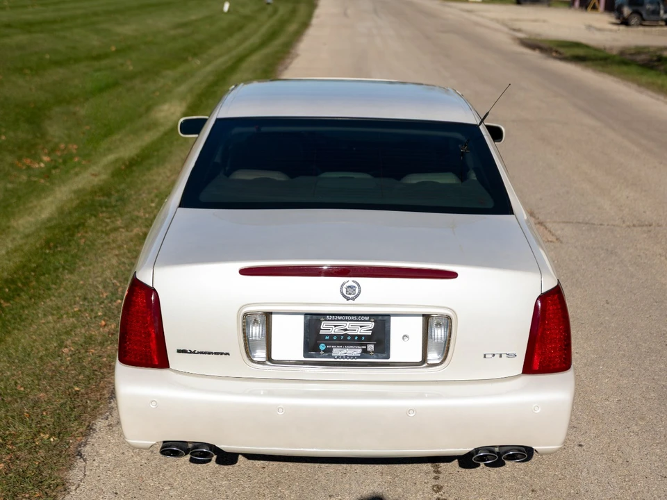 2000 Cadillac DeVille 8th Gen - Image 9 of 21