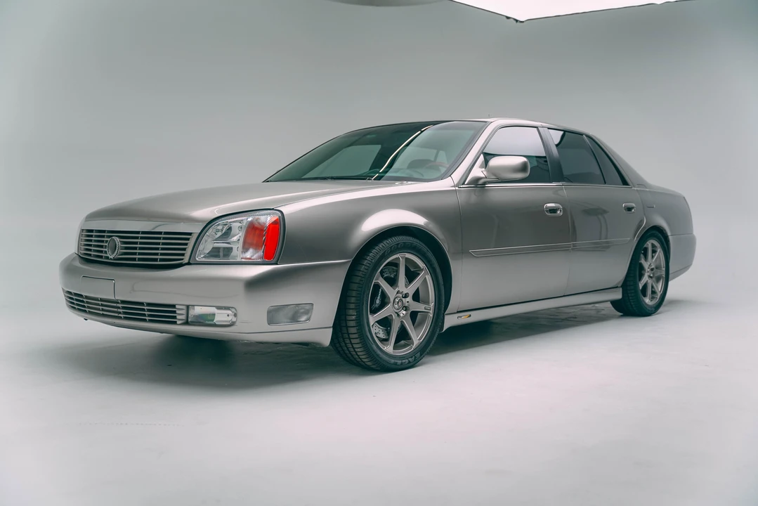 2000 Cadillac DeVille 8th Gen - Image 9 of 31