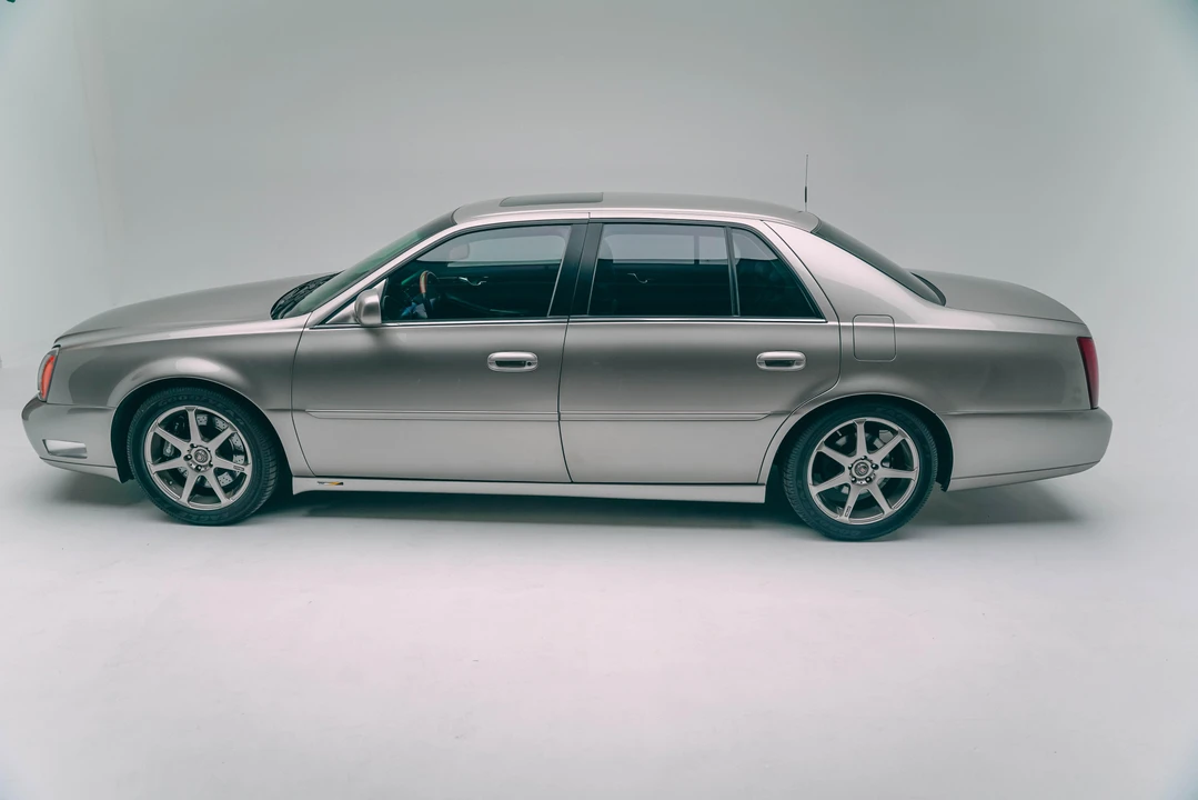 2000 Cadillac DeVille 8th Gen - Image 10 of 31