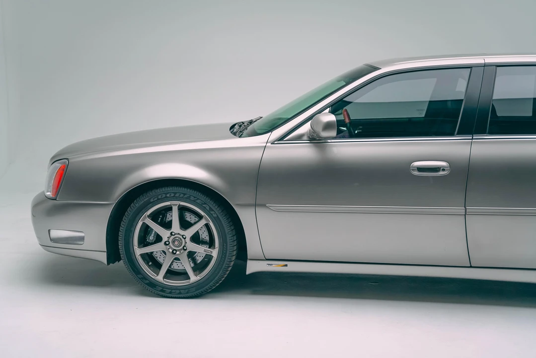 2000 Cadillac DeVille 8th Gen - Image 16 of 31