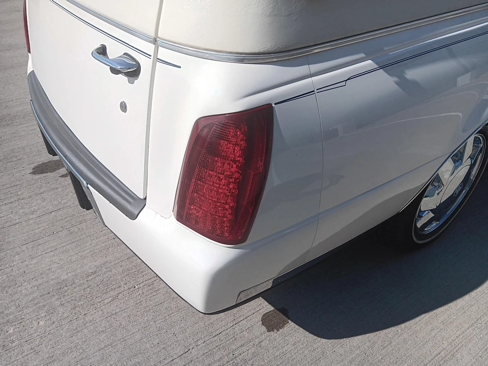 2000 Cadillac DeVille 8th Gen - Image 24 of 31