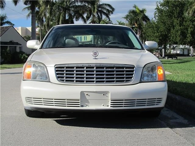 2000 Cadillac DeVille 8th Gen - Image 5 of 12