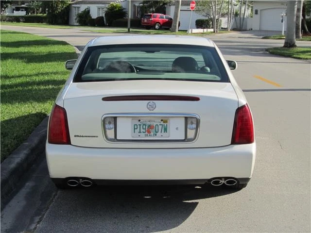 2000 Cadillac DeVille 8th Gen - Image 11 of 12