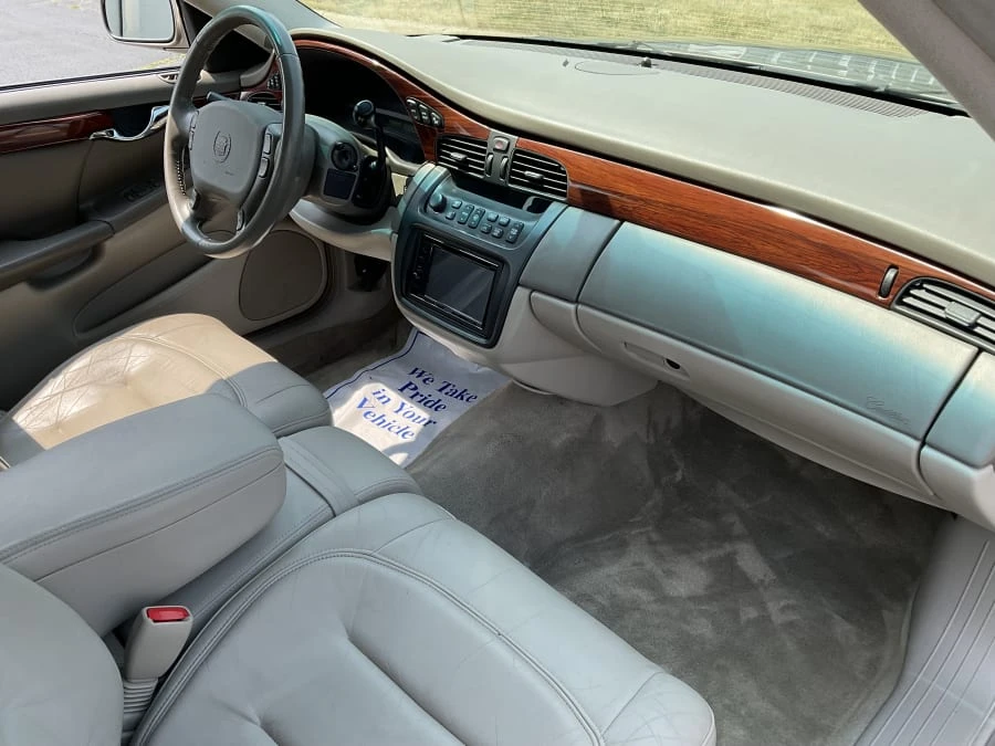 2000 Cadillac DeVille 8th Gen - Image 8 of 10