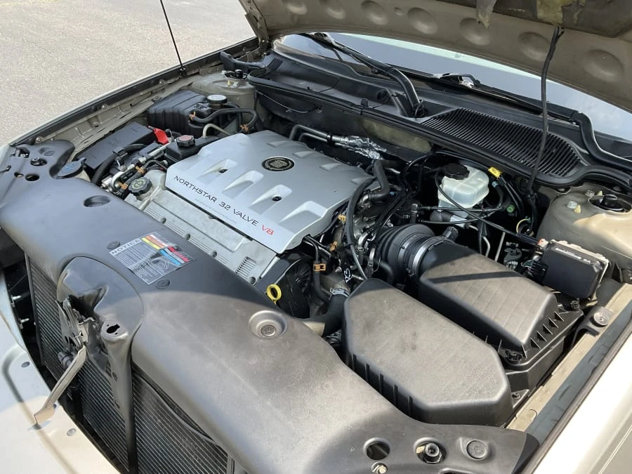 2000 Cadillac DeVille 8th Gen - Image 9 of 10