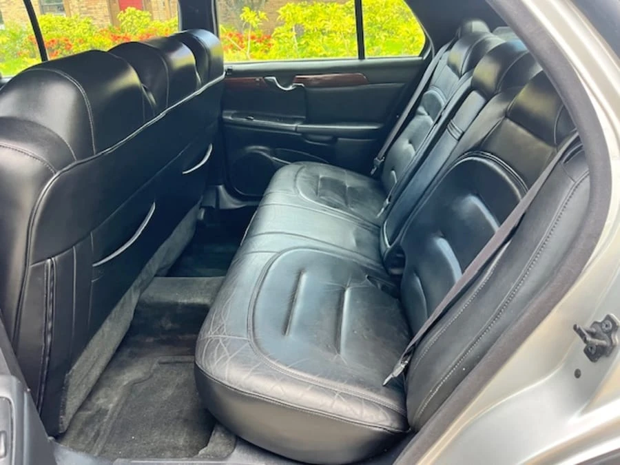 2000 Cadillac DeVille 8th Gen - Image 19 of 24
