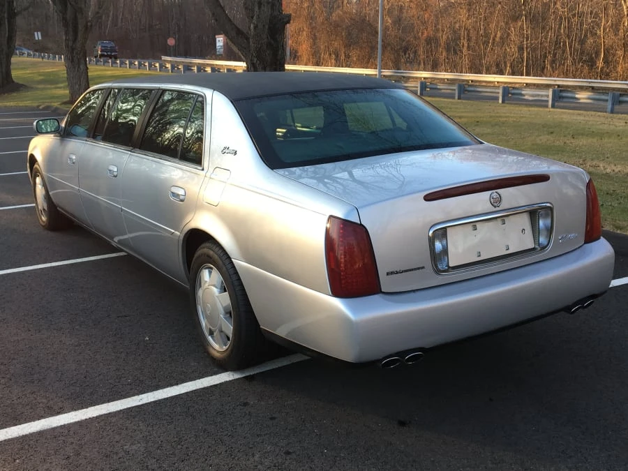 2000 Cadillac DeVille 8th Gen - Image 3 of 9