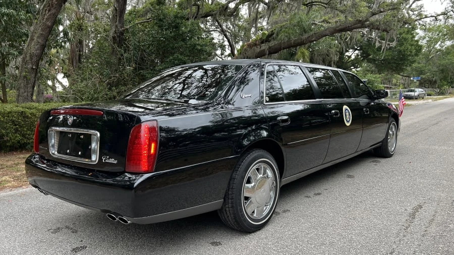 2000 Cadillac DeVille 8th Gen - Image 5 of 28