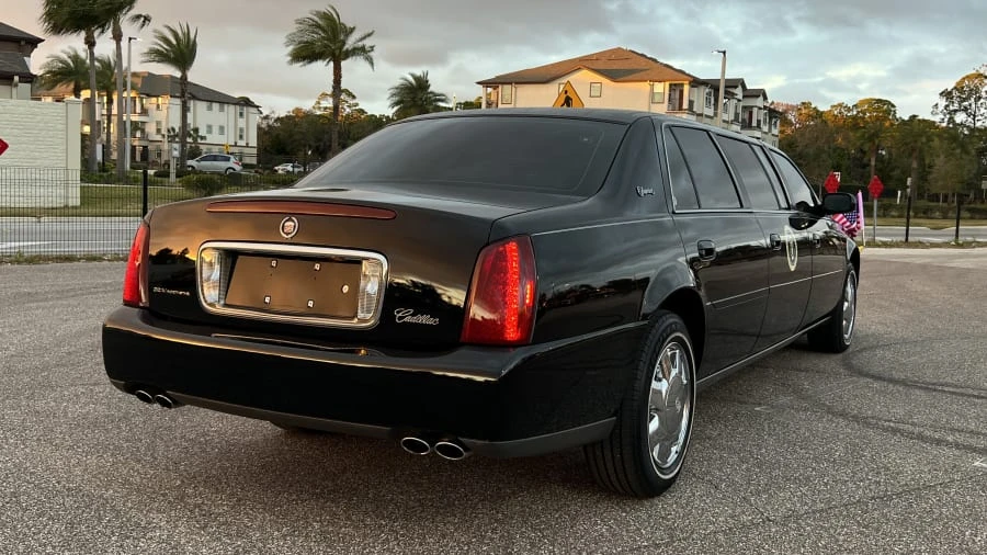 2000 Cadillac DeVille 8th Gen - Image 3 of 14