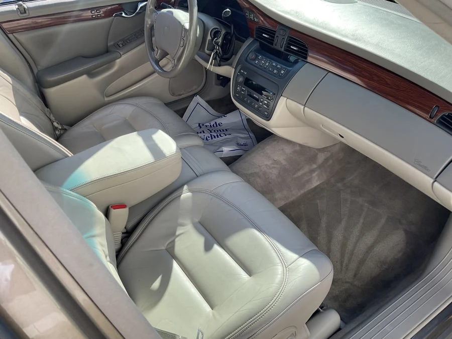 2000 Cadillac DeVille 8th Gen - Image 5 of 8