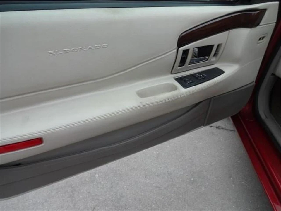 2000 Cadillac Eldorado 12th Gen - Image 27 of 31