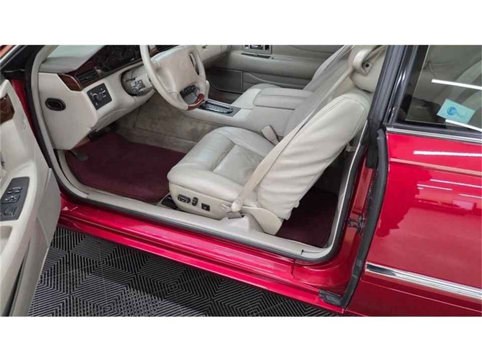 2000 Cadillac Eldorado 12th Gen - Image 21 of 31