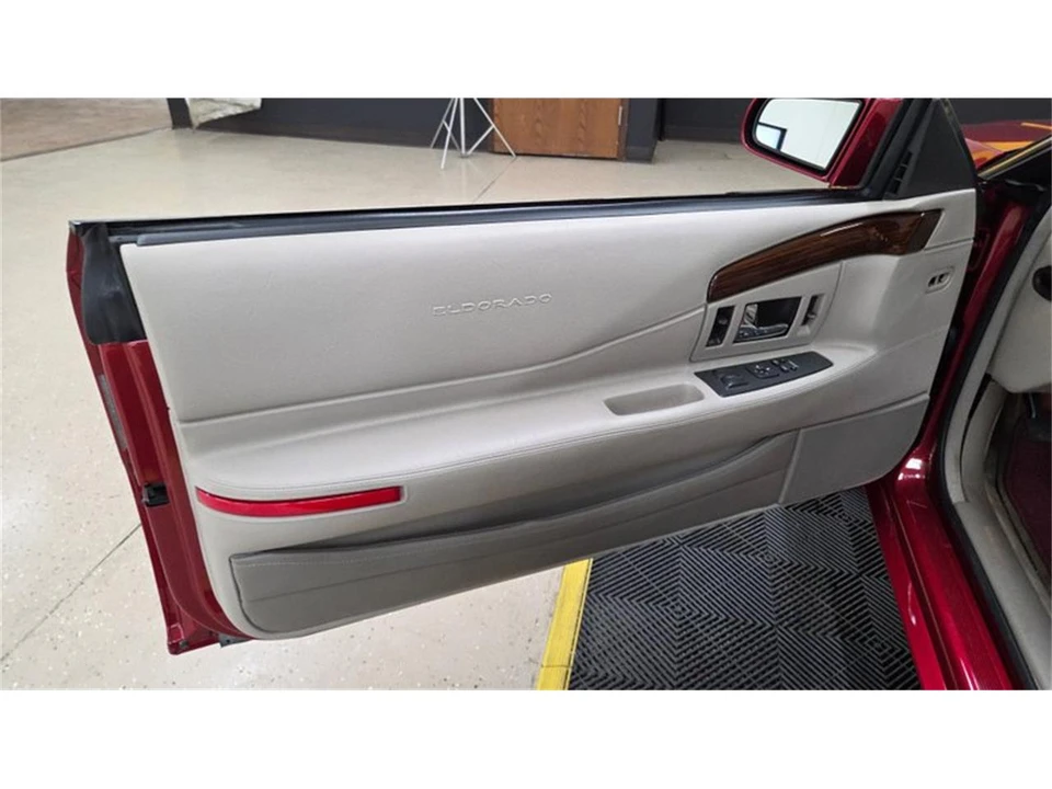 2000 Cadillac Eldorado 12th Gen - Image 19 of 31