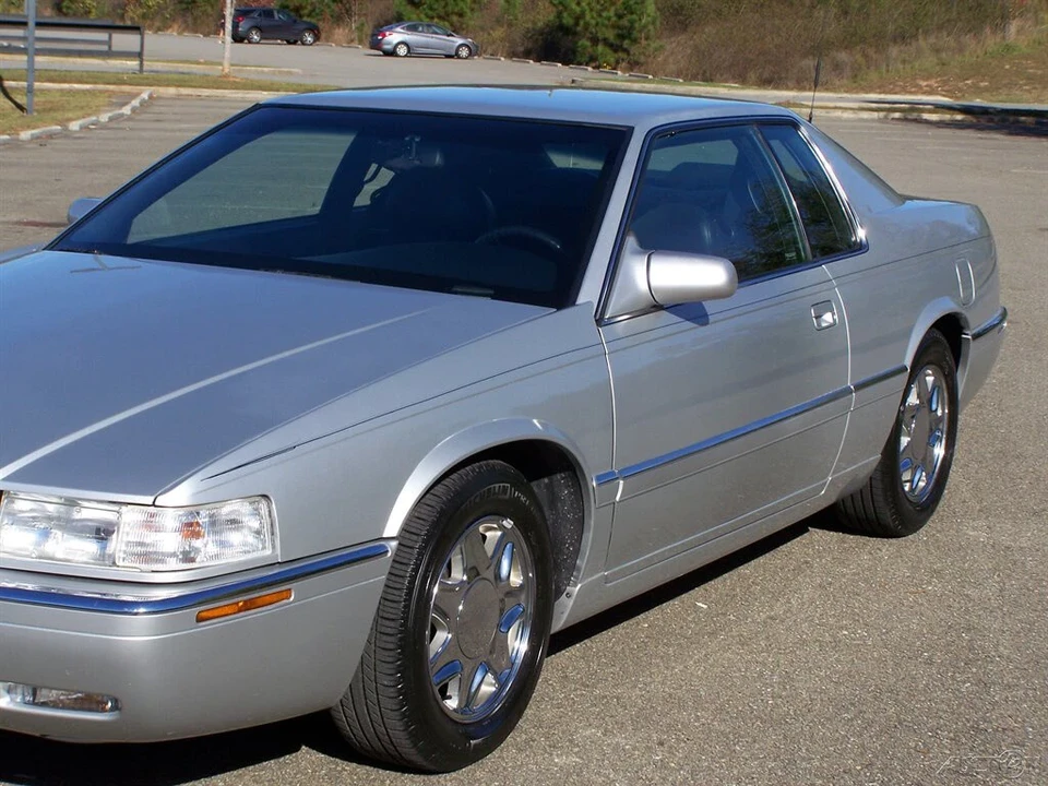 2000 Cadillac Eldorado 12th Gen - Image 17 of 21