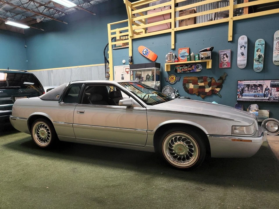 2000 Cadillac Eldorado 12th Gen - Image 17 of 31