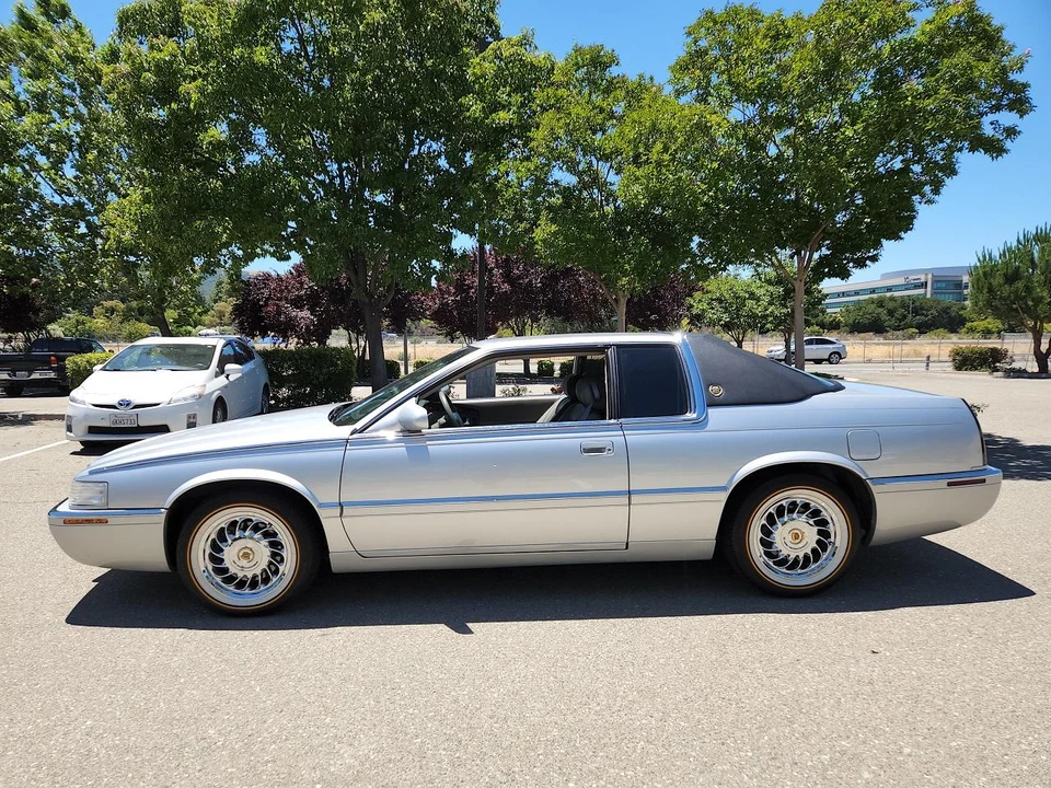 2000 Cadillac Eldorado 12th Gen - Image 11 of 31
