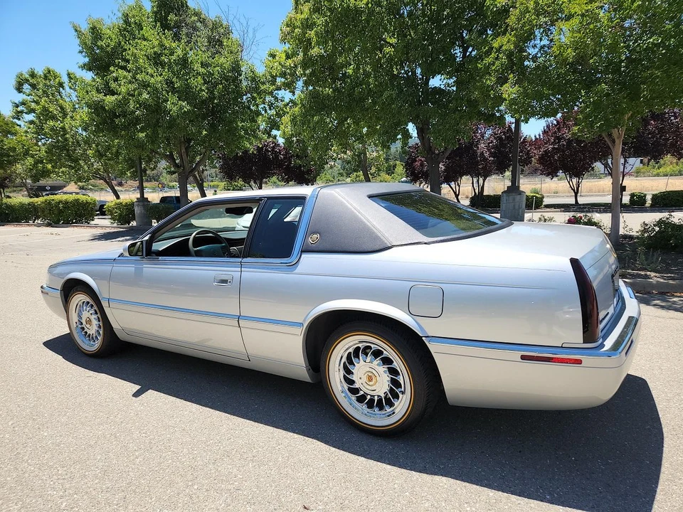 2000 Cadillac Eldorado 12th Gen - Image 10 of 31