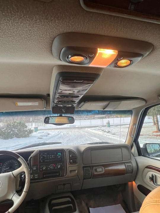2000 Cadillac Escalade 1st Gen - Image 21 of 21