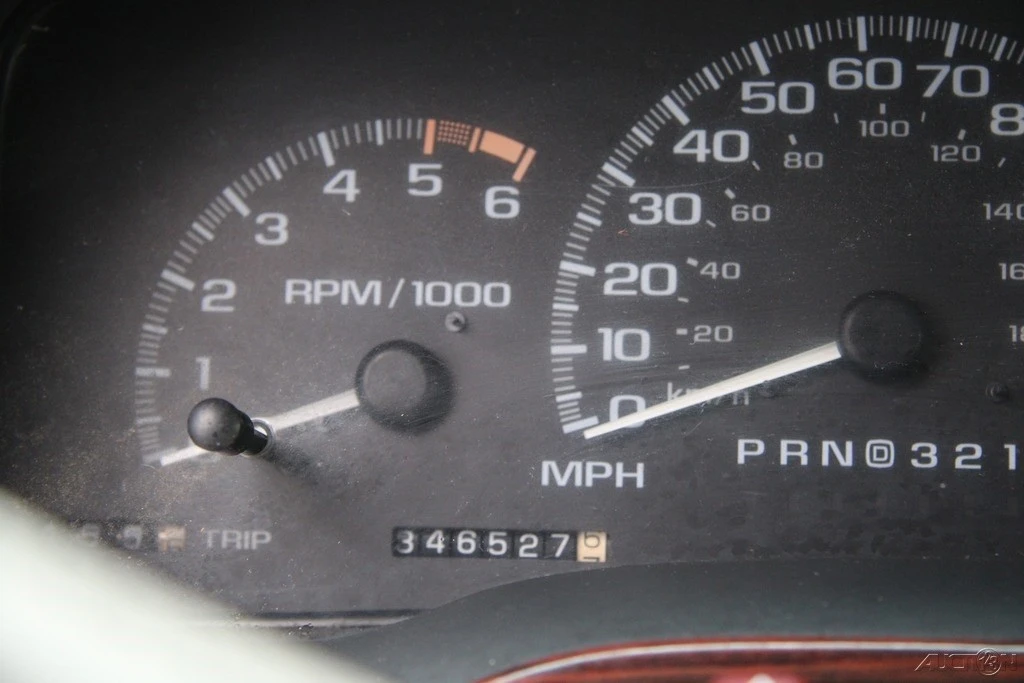 2000 Cadillac Escalade 1st Gen - Image 15 of 21