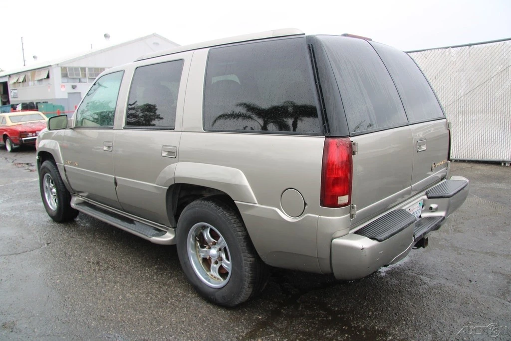 2000 Cadillac Escalade 1st Gen - Image 4 of 21