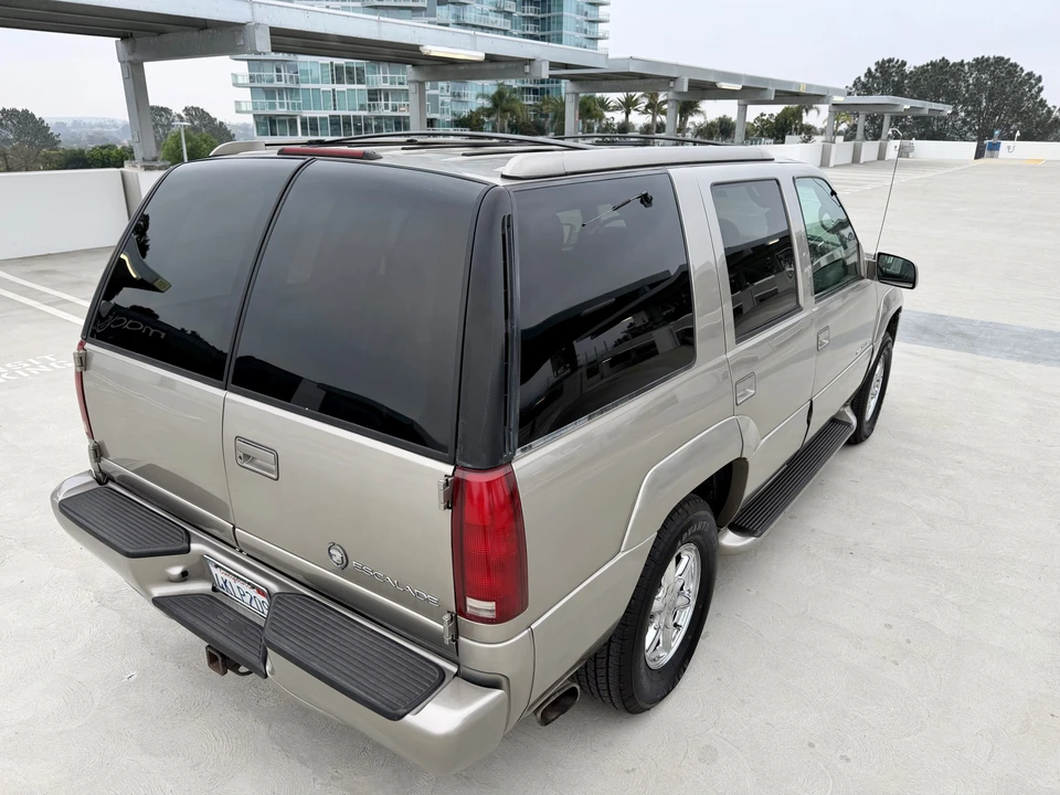 2000 Cadillac Escalade 1st Gen - Image 22 of 31