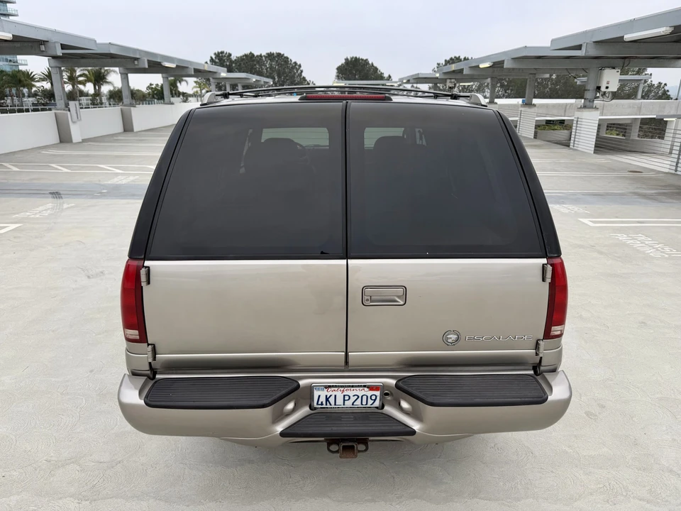 2000 Cadillac Escalade 1st Gen - Image 20 of 31